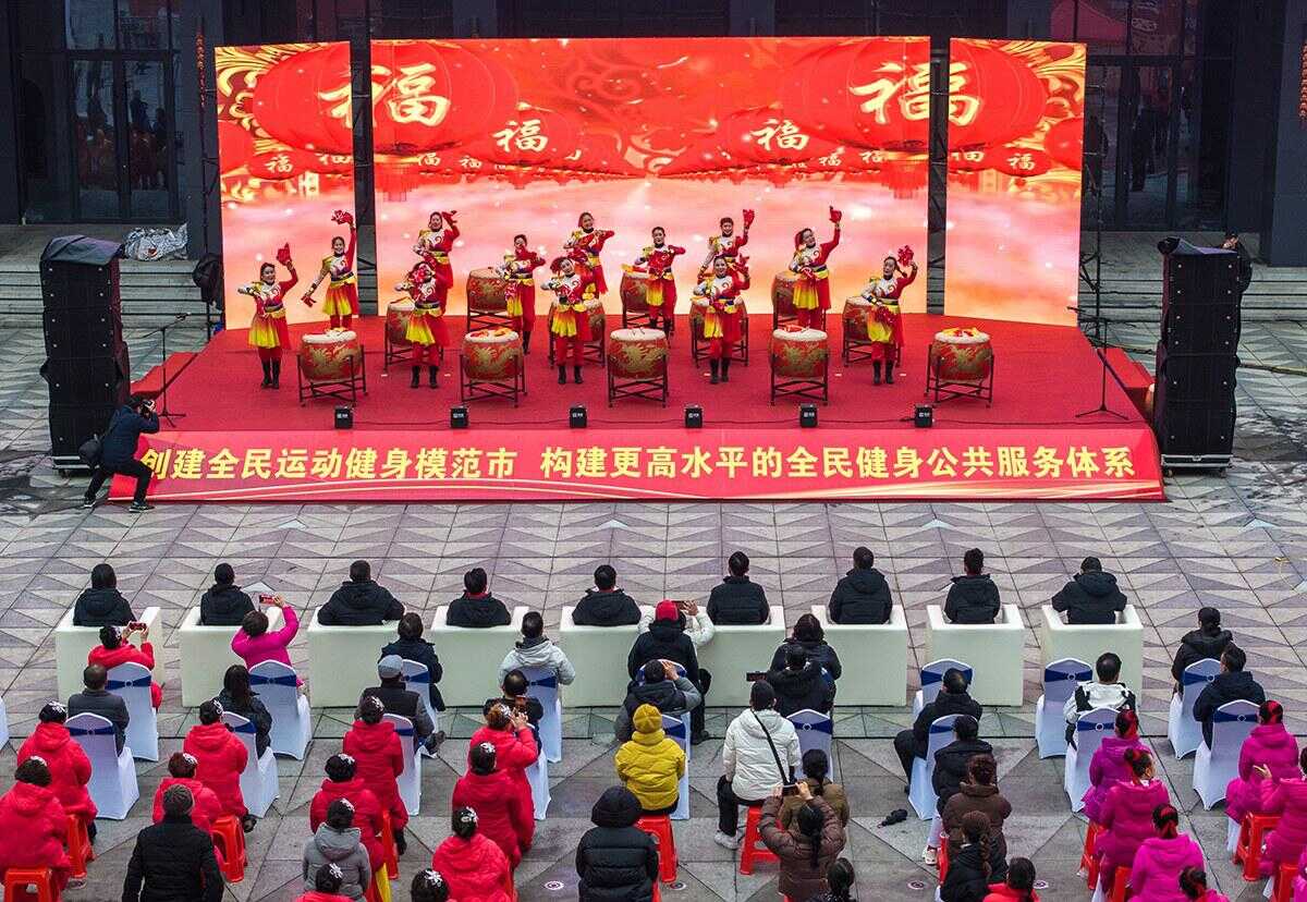 般的表演提